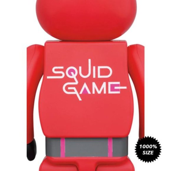 Squid Game Guard SQUARE 1000% Bearbrick by Medicom Toy - Picture 2 of 2